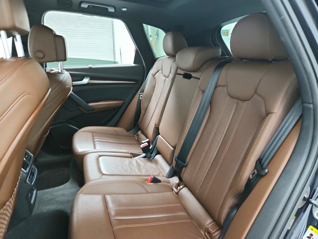 Used 2019 Audi Q5 2.0T Premium Plus w/ Premium Plus Package AWD/4WD image 21