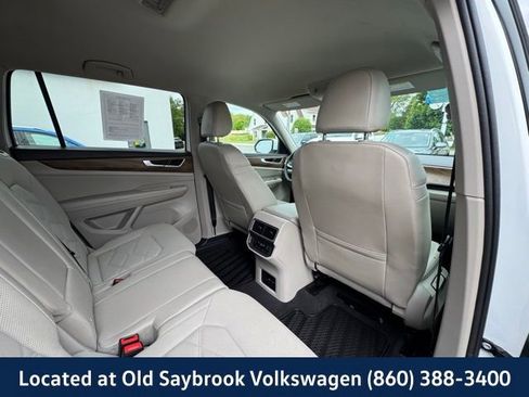 Used 2024 Volkswagen Atlas SE FWD image 24