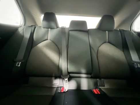 Used 2022 Toyota Camry LE image 33