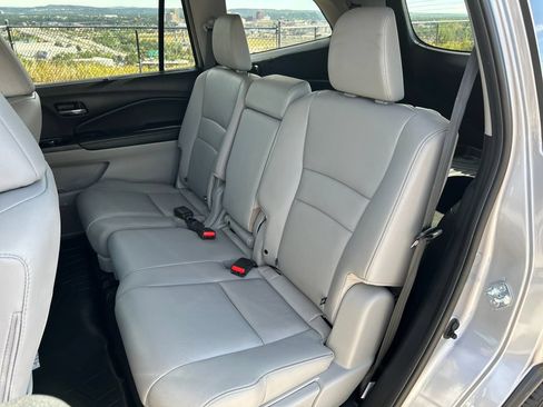 Used 2021 Honda Pilot Special Edition image 19