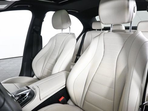 Used 2018 Mercedes-Benz E 300 image 5