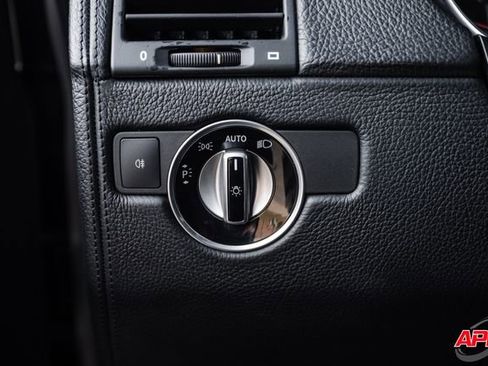 Used 2015 Mercedes-Benz G 63 AMG 4MATIC image 58