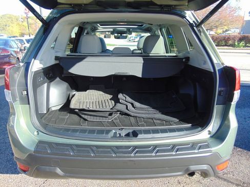 Used 2019 Subaru Forester Premium image 39
