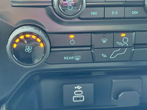 Used 2025 Ford F150 XL w/ Equipment Group 103A High AWD/4WD image 27
