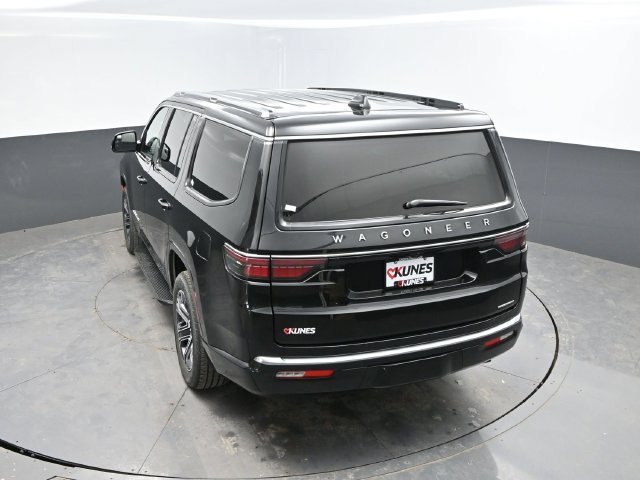 Used 2024 Jeep Wagoneer Series II AWD/4WD image 35