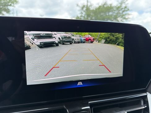 New 2026 Chevrolet TrailBlazer LT w/ LT Cold Weather Package FWD image 30