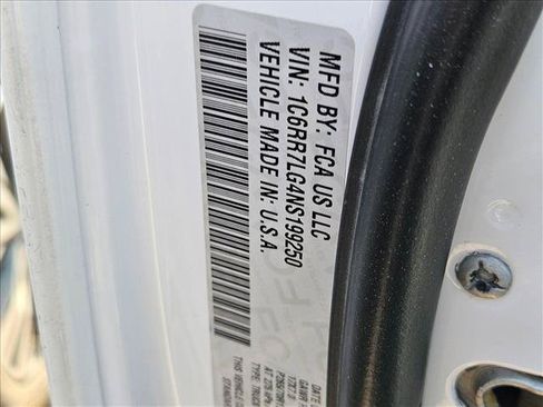 Used 2022 RAM 1500 Classic SLT AWD/4WD image 15