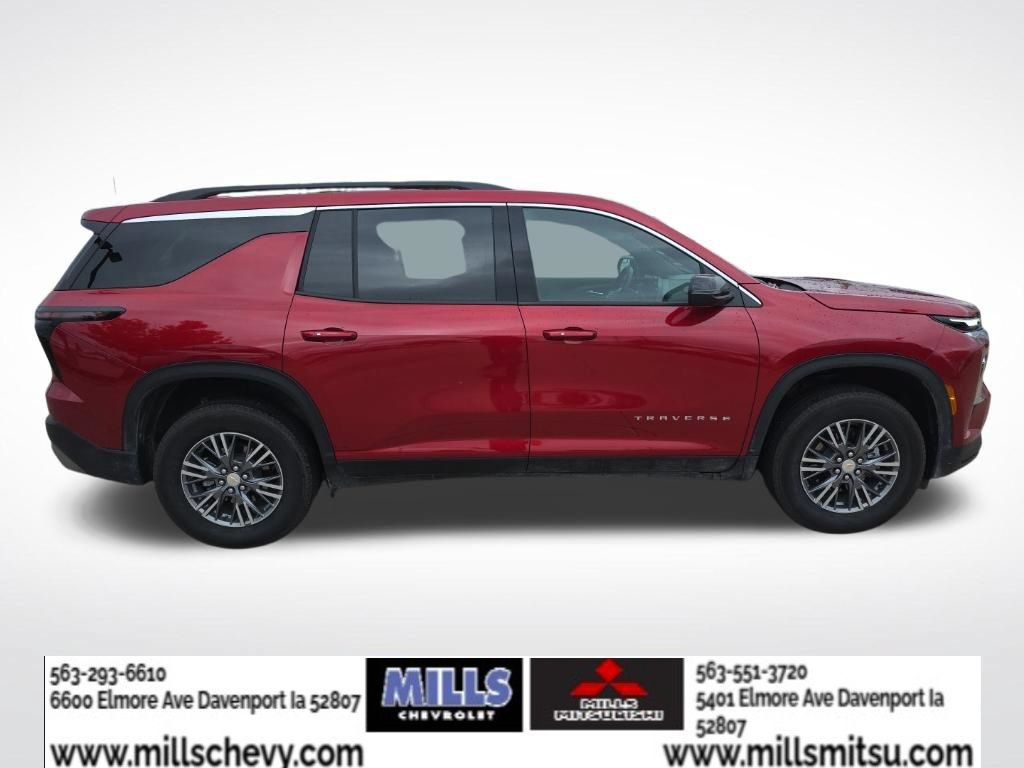 Used 2025 Chevrolet Traverse LT AWD/4WD image 6