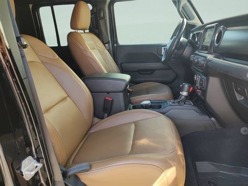 Used 2020 Jeep Gladiator Rubicon AWD/4WD image 30