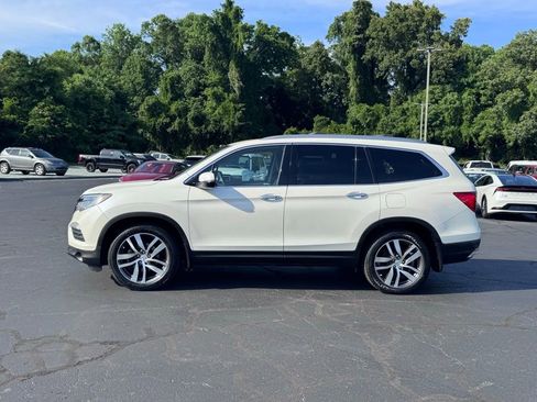 Used 2016 Honda Pilot Touring image 3