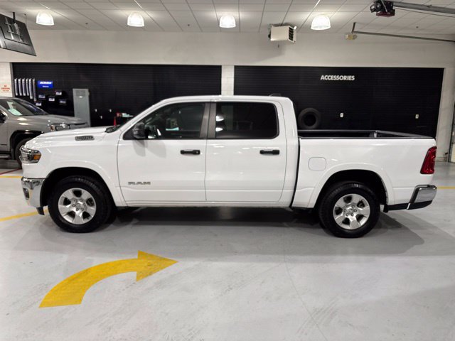 Used 2025 RAM 1500 Big Horn AWD/4WD image 3