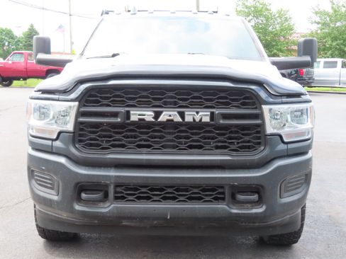 Used 2022 RAM 3500 Tradesman image 9