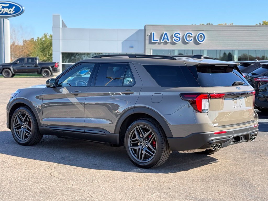 Used 2026 Ford Explorer ST w/ Sun And Sound Package AWD/4WD image 39