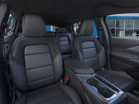 New 2025 Chevrolet Equinox EV LT w/ Convenience Package image 16