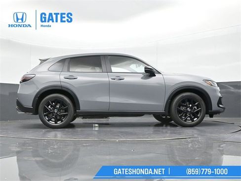 Certified 2025 Honda HR-V Sport image 38