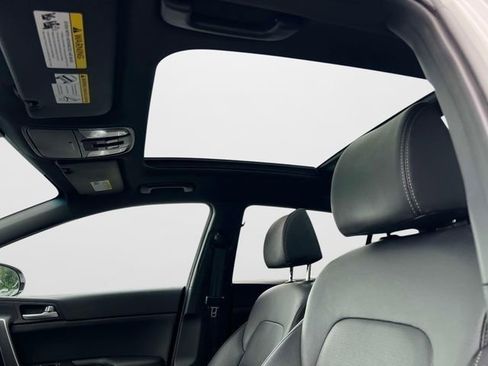 Used 2022 Kia Sportage Nightfall Edition image 23