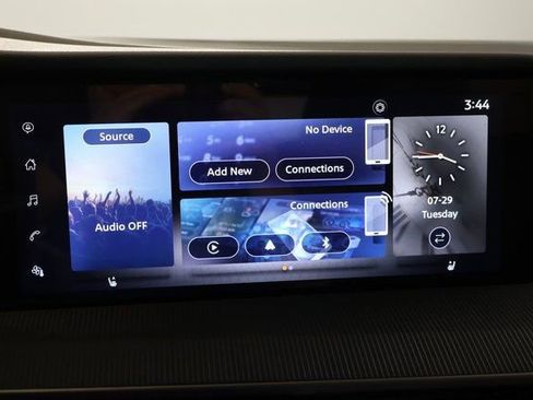 New 2025 Nissan Murano SV image 18