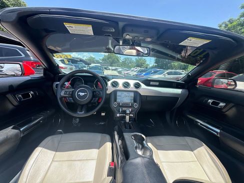 Used 2016 Ford Mustang Premium RWD image 13