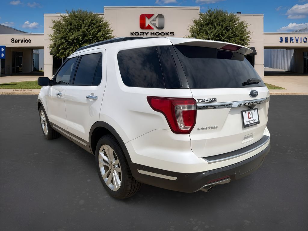 Used 2018 Ford Explorer Limited w/ Equipment Group 301A FWD image 3