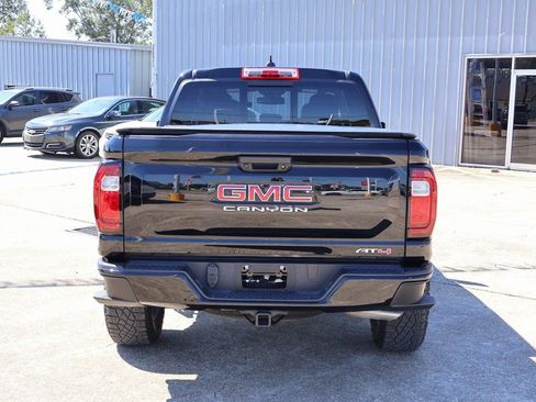 Used 2024 GMC Canyon AT4 image 18