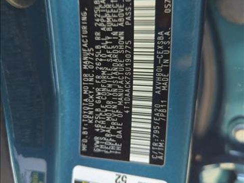 Used 2025 Toyota Camry SE FWD image 2