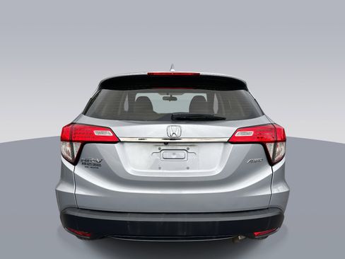 Used 2019 Honda HR-V LX image 4