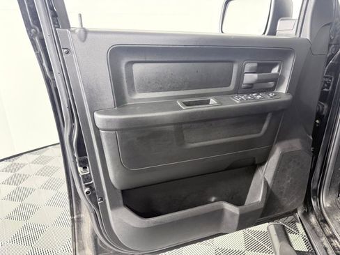 Used 2019 RAM 1500 Tradesman w/ Tradesman SXT Package image 9