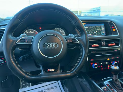 Used 2015 Audi SQ5 Premium Plus w/ Technology Package image 40