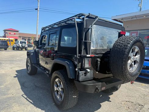 Used 2016 Jeep Wrangler Unlimited Sport w/ Connectivity Group image 4