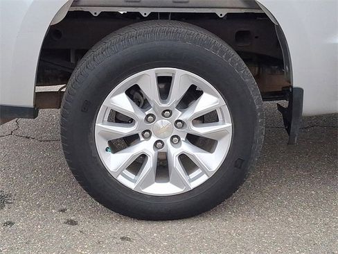 Used 2022 Chevrolet Silverado 1500 Custom image 27