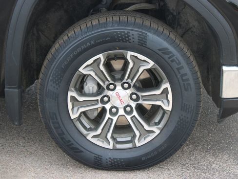 Used 2025 GMC Sierra 1500 SLT AWD/4WD image 12