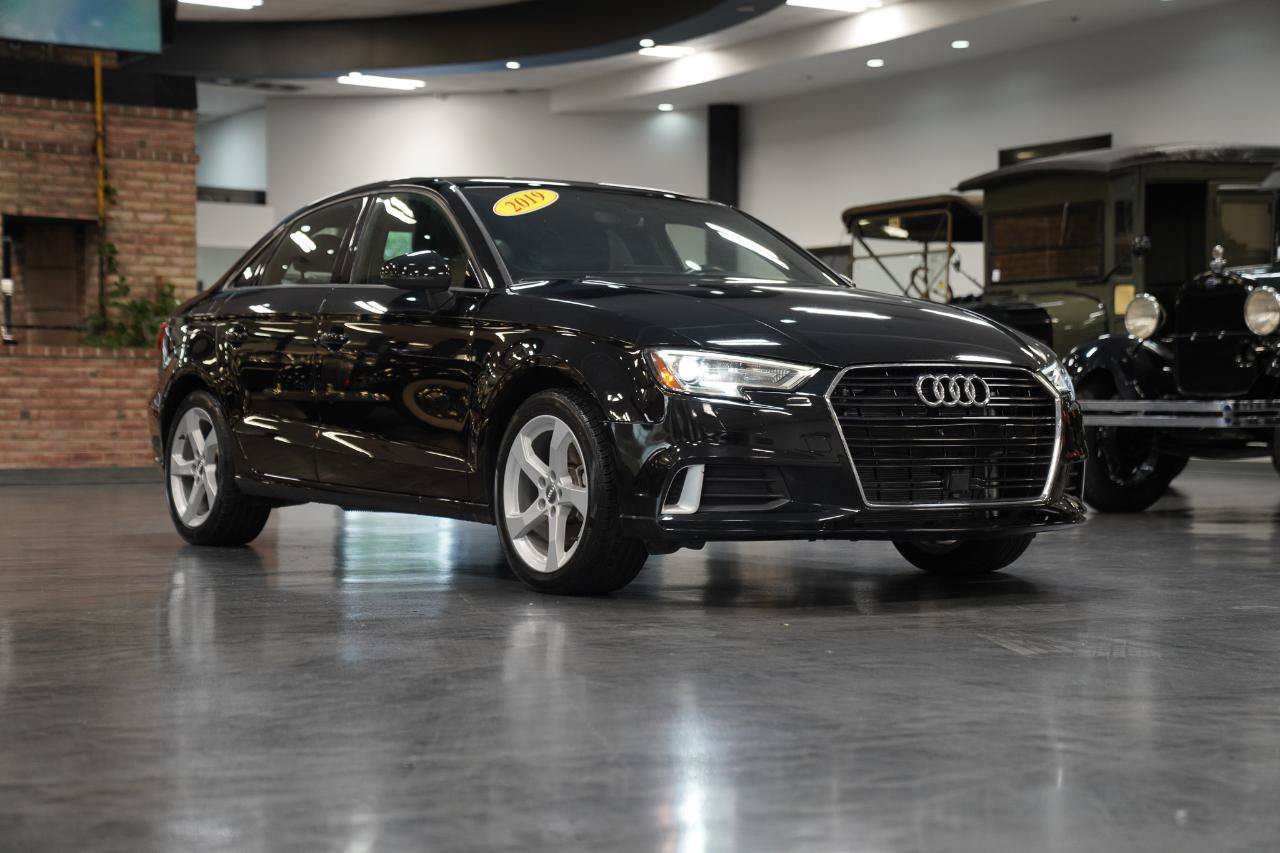 Used 2019 Audi A3 2.0T Titanium FWD image 5