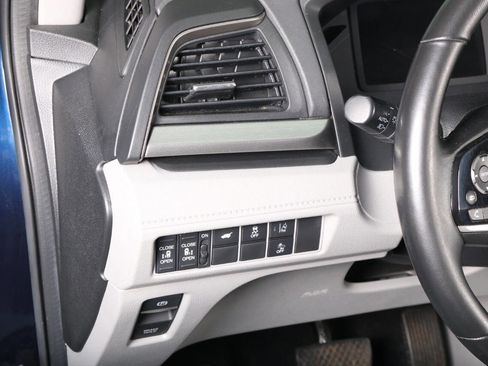 Used 2019 Honda Odyssey EX-L image 30