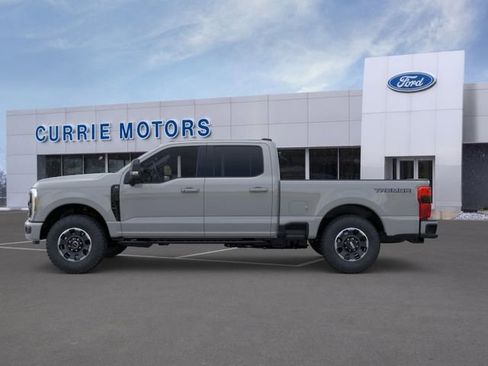 New 2026 Ford F250 XLT w/ XLT Premium Package AWD/4WD image 3