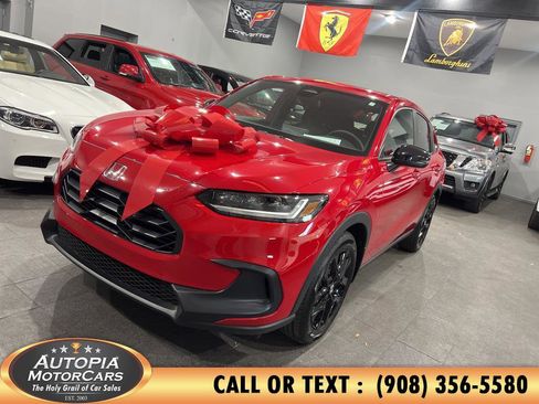 Used 2025 Honda HR-V Sport image 2