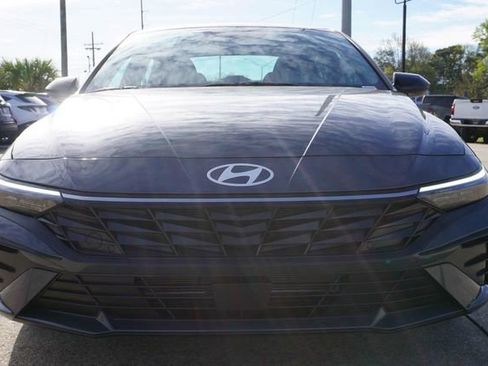 New 2026 Hyundai Elantra SEL Sport Premium w/ Cargo Package FWD image 8