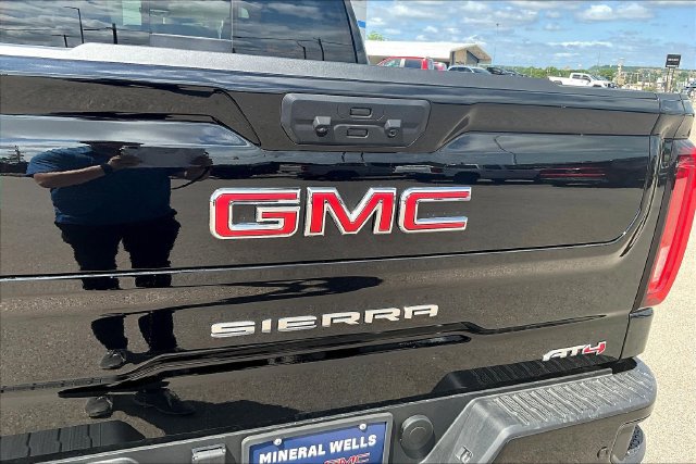 New 2026 GMC Sierra 1500 AT4 w/ AT4 Premium Package AWD/4WD image 12