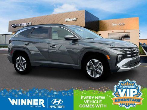 New 2025 Hyundai Tucson SEL image 11