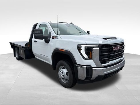 New 2026 GMC Sierra 3500 Pro w/ Convenience Package AWD/4WD image 1