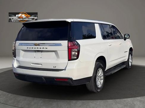 Used 2023 Chevrolet Suburban LT RWD image 5