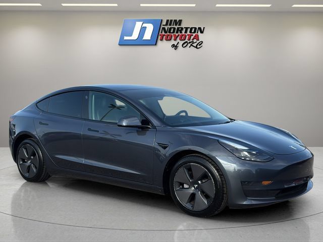 Used 2023 Tesla Model 3 Standard Range RWD image 3