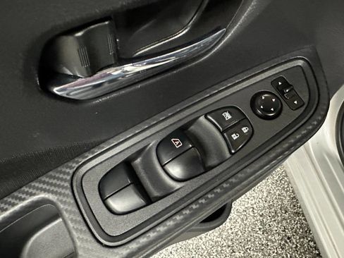 Used 2021 Nissan Versa SV image 19