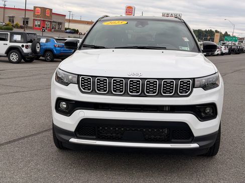Used 2025 Jeep Compass Limited AWD/4WD image 10