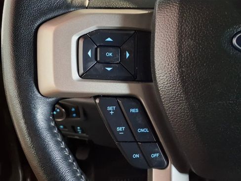Used 2022 Ford F450 Lariat AWD/4WD image 25