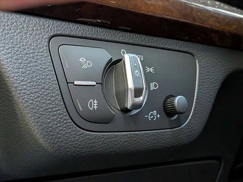 Used 2018 Audi Q5 2.0T Premium Plus w/ Premium Plus Package image 12