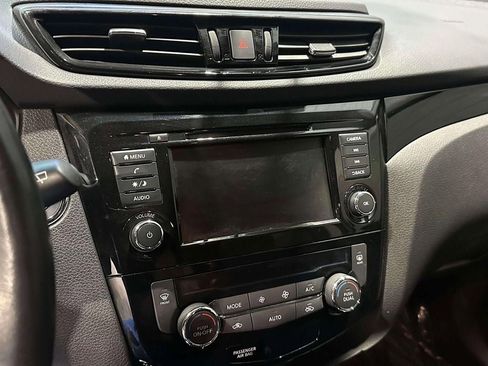 Certified 2022 Nissan Rogue Sport SV w/ Technology Package image 27