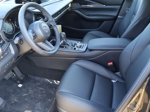New 2026 MAZDA CX-30 AWD 2.5 S w/ Select Sport Pkg image 39