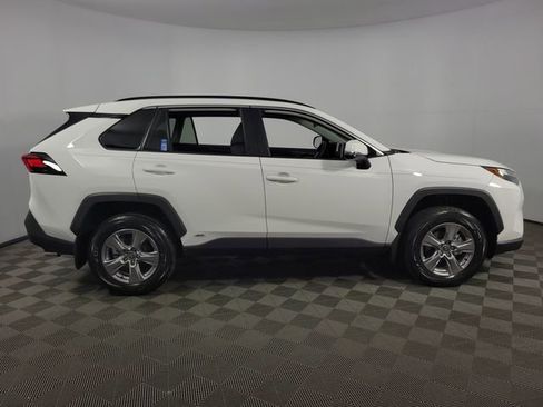 Used 2025 Toyota RAV4 XLE image 10