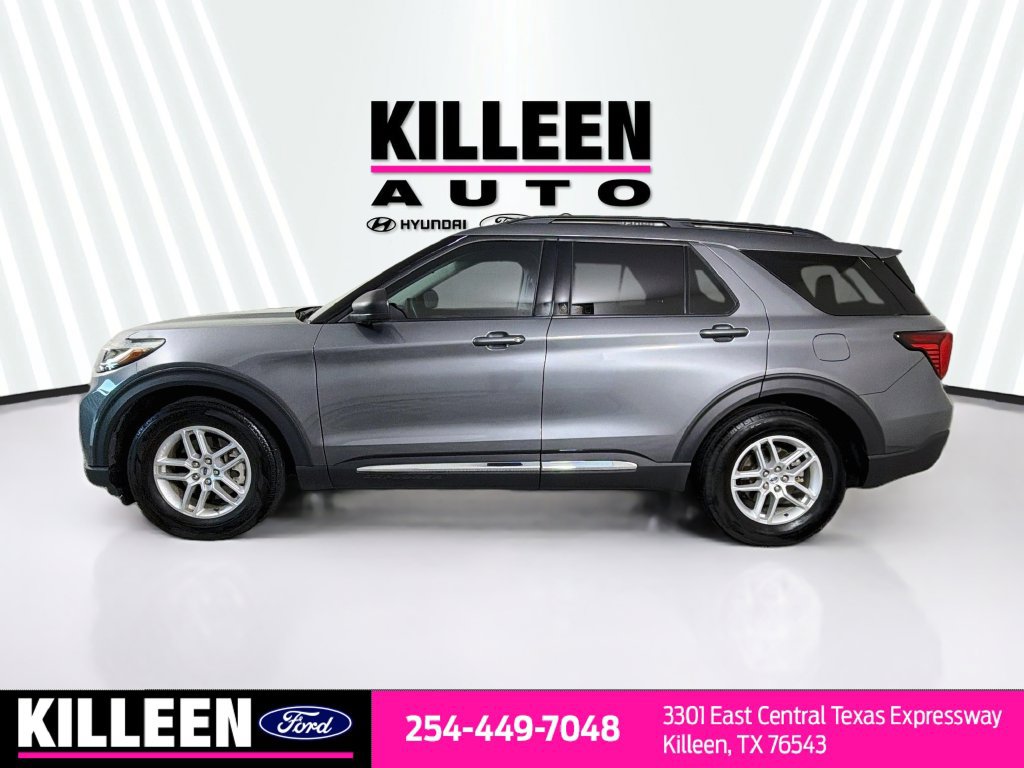 Used 2025 Ford Explorer Active RWD image 4