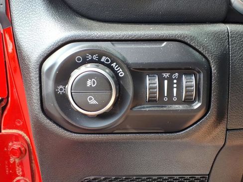 Used 2020 Jeep Gladiator Overland image 22